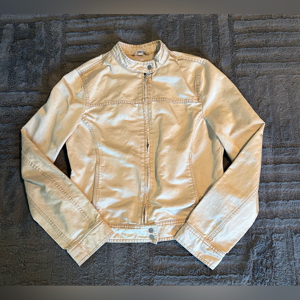 🎉 Host Pick 🎉 Stefanel Cream Jacket